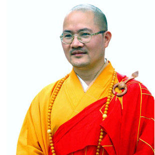 于1990年7月依湖南岐山仁瑞寺天柱老和尚座下剃度出家,于南台寺宝昙大